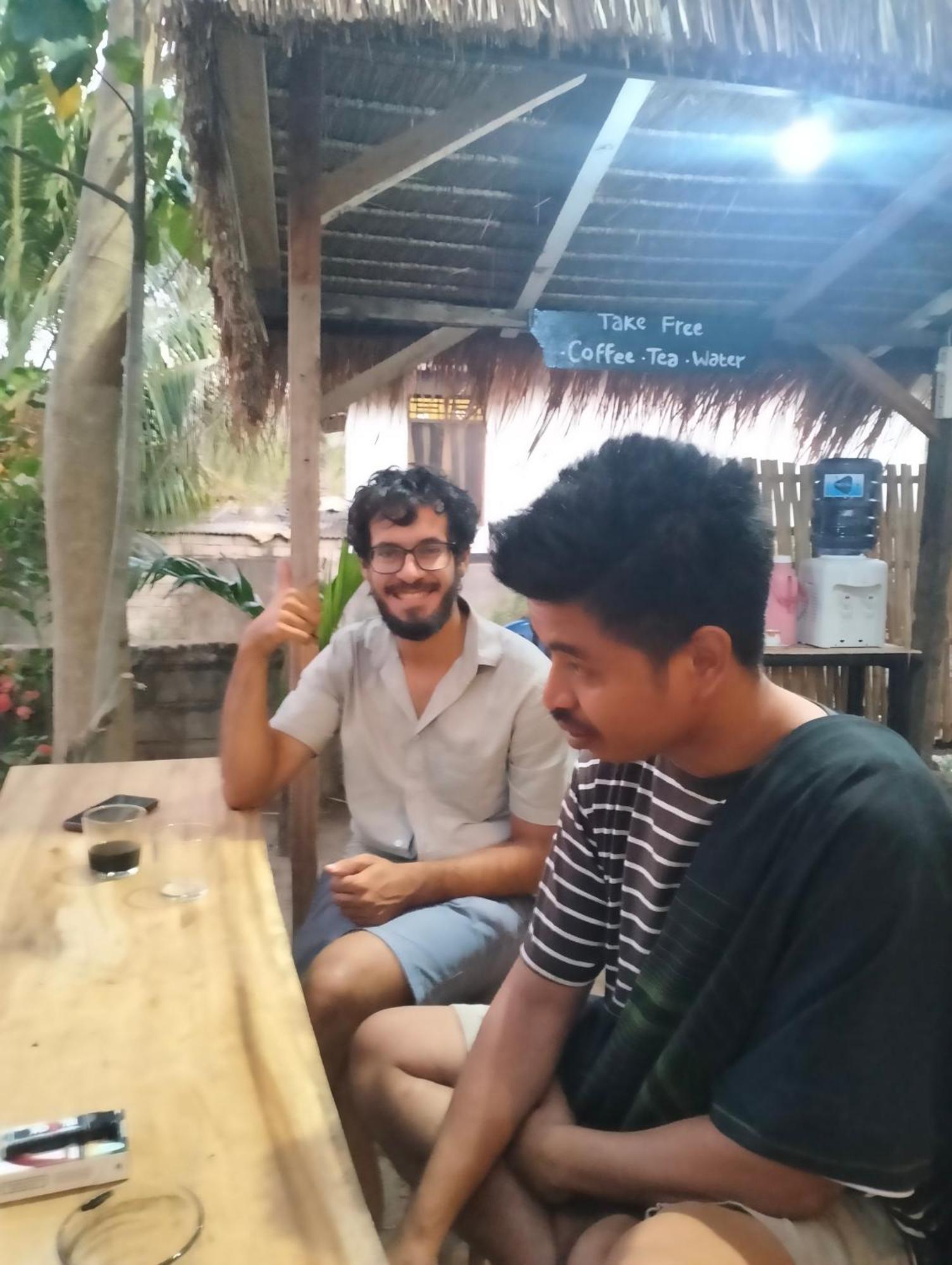 Fullmoon Homestay Kuta  Экстерьер фото
