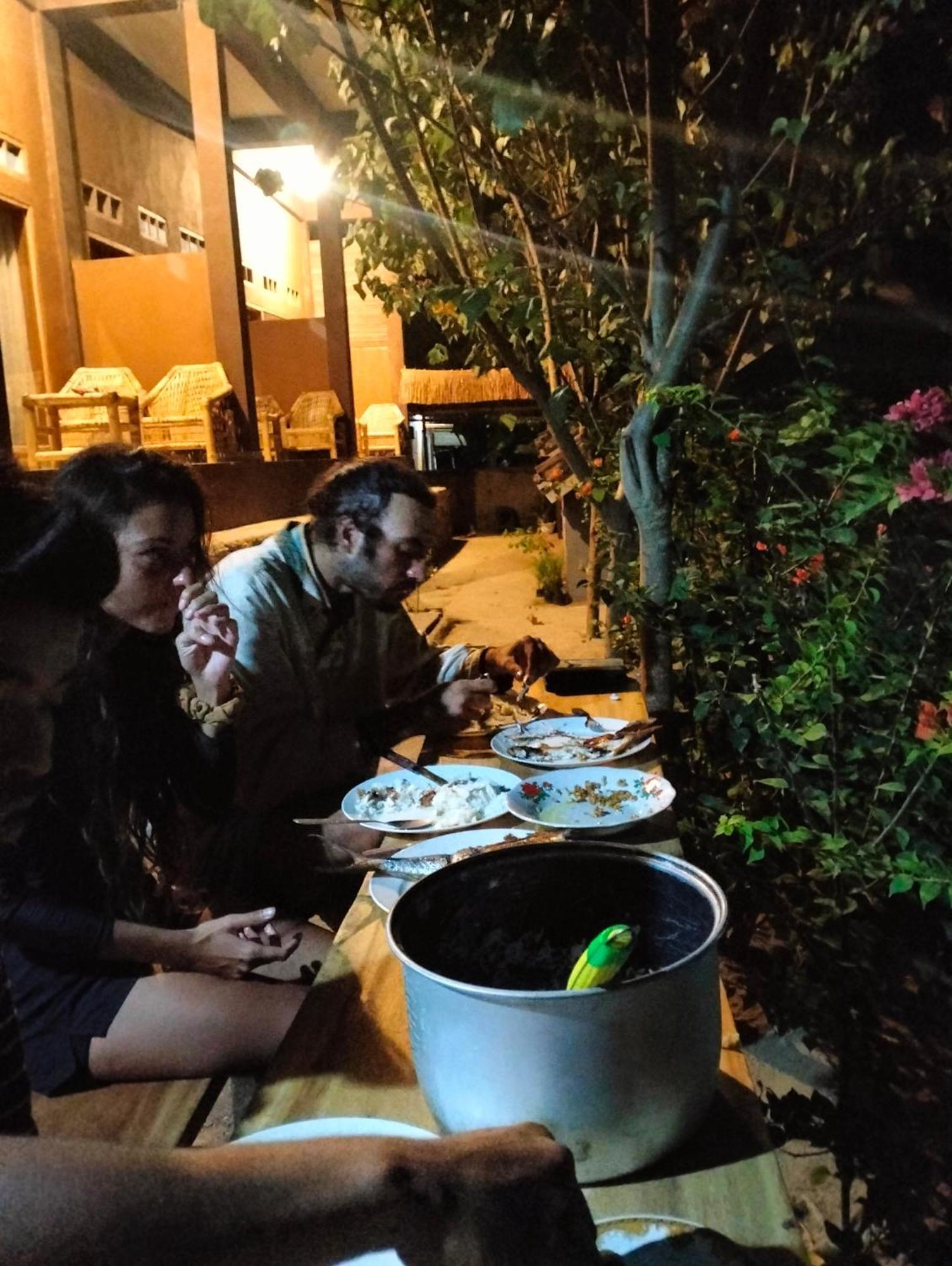 Fullmoon Homestay Kuta  Экстерьер фото