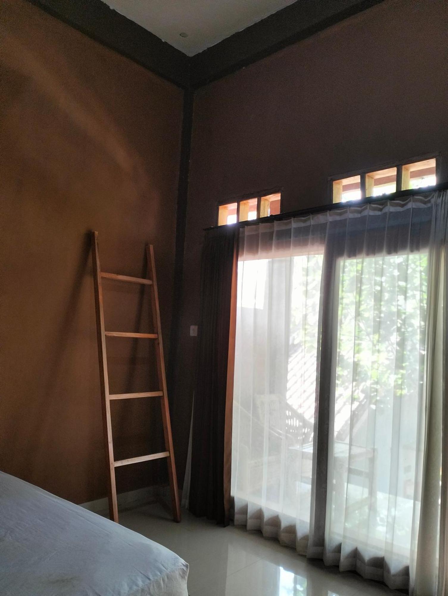 Fullmoon Homestay Kuta  Экстерьер фото