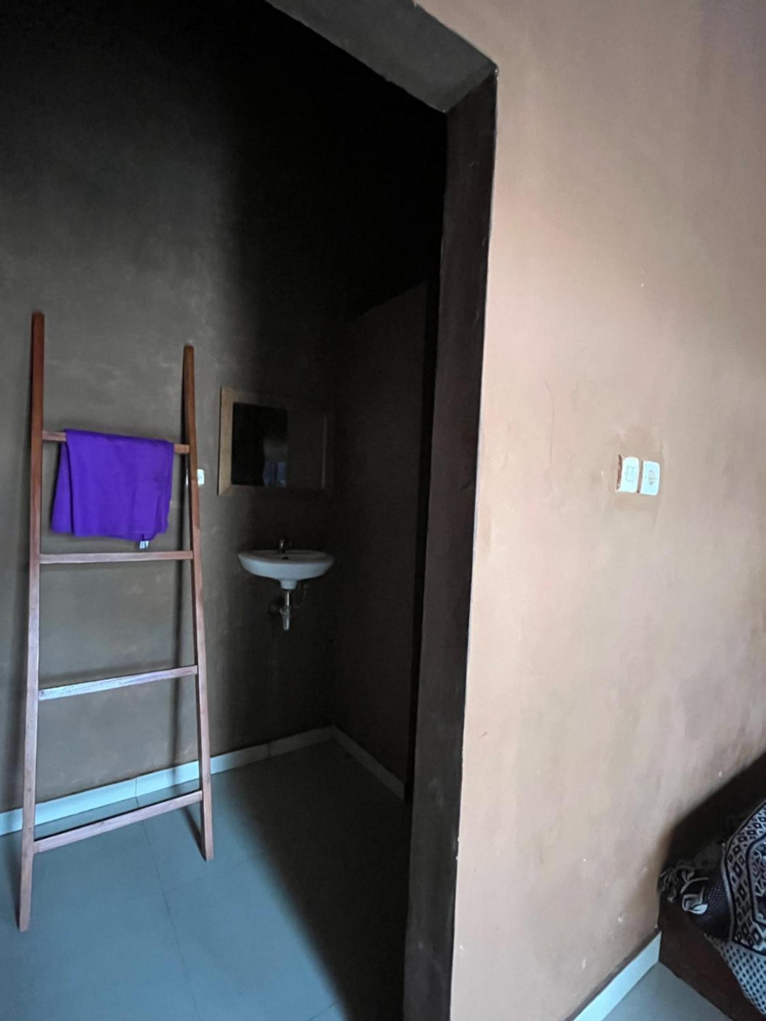 Fullmoon Homestay Kuta  Экстерьер фото