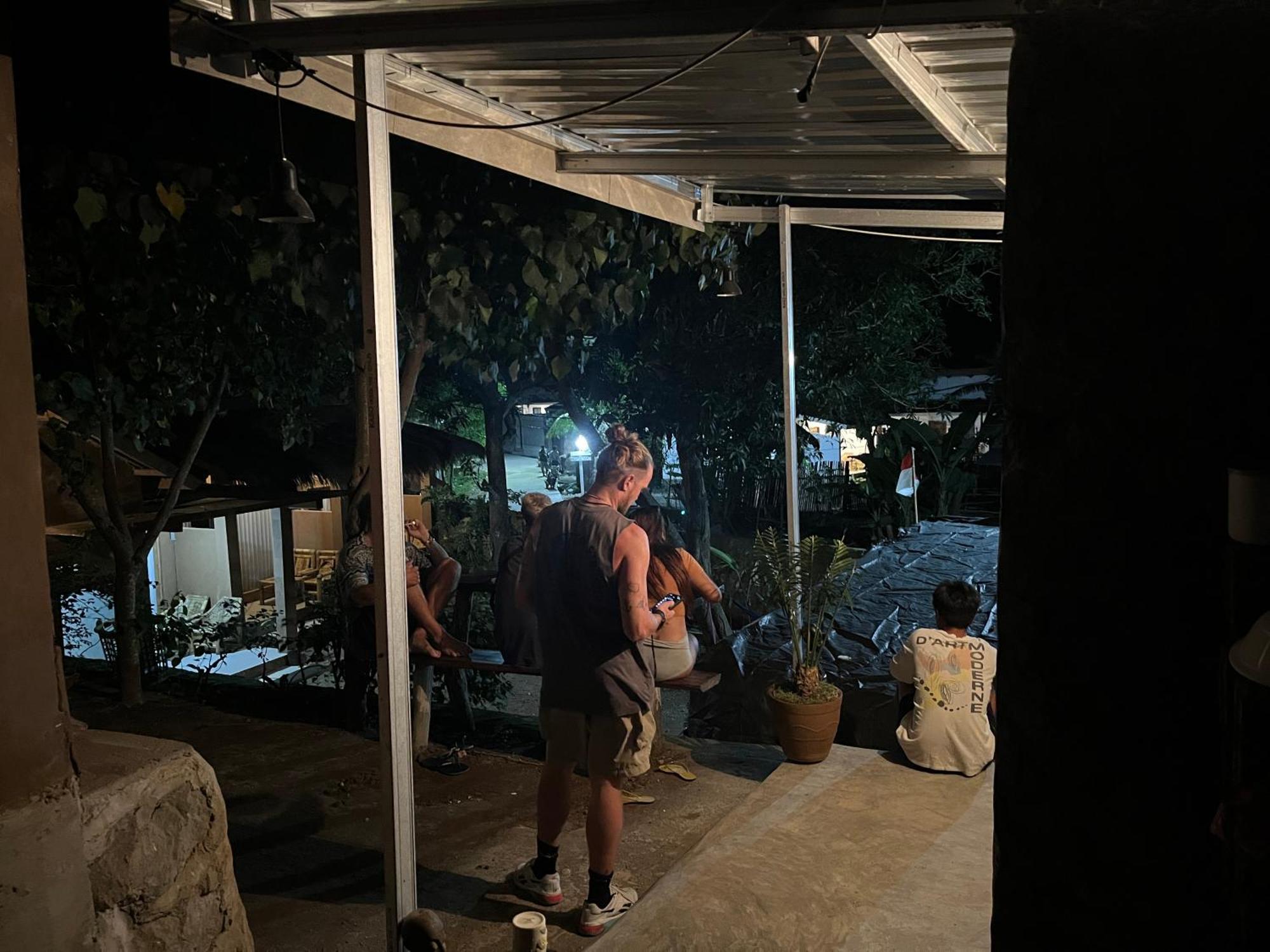 Fullmoon Homestay Kuta  Экстерьер фото